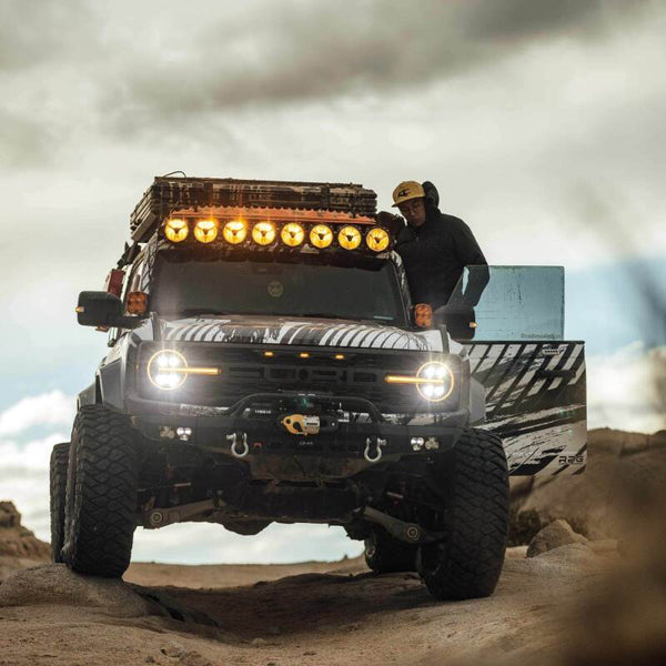 KC HiLiTES Gravity Titan LED Light Bar - 50in. (8-Light) - Dunes 2 Dezert SXS