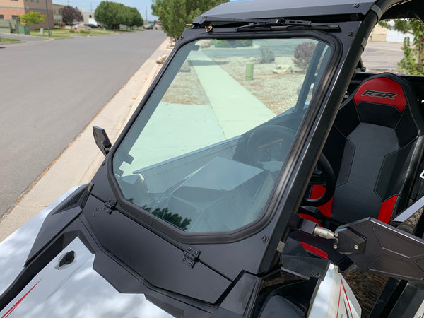 Polaris RS1 vented glass windshield with hand wiper and aluminum frame, DOT-certified, fits 2018–2022 RS1 models