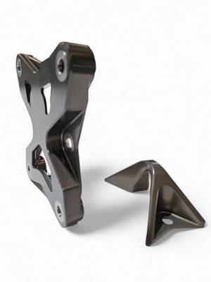 Elektric Off Road gun metal 6-bolt billet radius rod plate with tow hook for Can-Am Maverick X3 - product photo 2