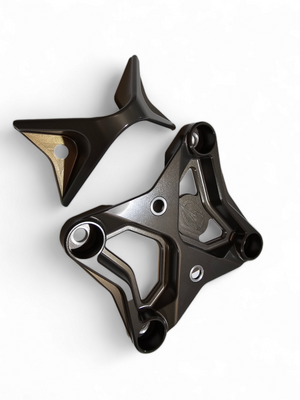 Elektric Off Road gun metal 6-bolt billet radius rod plate with tow hook for Can-Am Maverick X3 - product photo 10