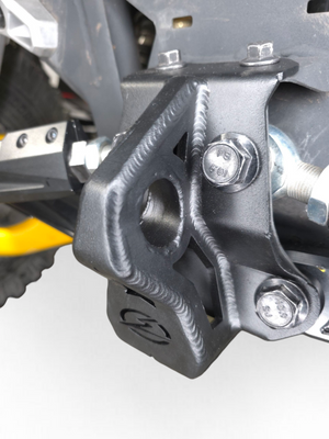 Elektric Off Road steel radius rod plate with tow hook for 4-seat Can-Am Maverick R Max - product photo 9