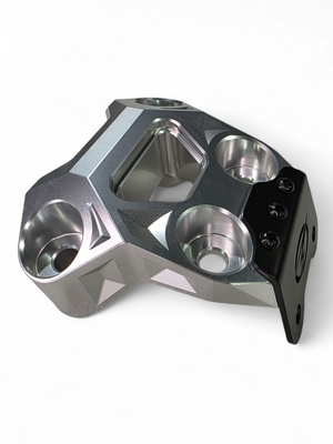 Elektric Off Road clear anodized billet radius rod plate with tow hook for Can-Am Maverick R - product photo 15