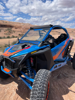 Polaris RZR Pro R (2022-2024) Vented Glass Windshield - Dunes 2 Dezert SXS