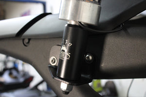 5150 Can-Am Maverick R whip mount, Maverick R whip mount installed, close view