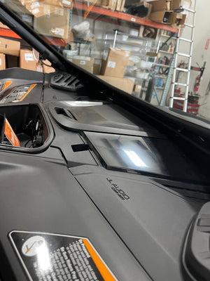 Can-Am Maverick R Vented Glass Windshield - Dunes 2 Dezert SXS