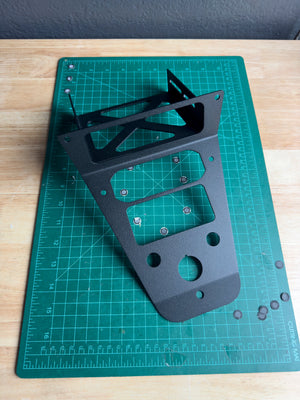 SFM Rugged Radio + SwitchPros Mount – Polaris Pro R / XP - Dunes 2 Dezert SXS