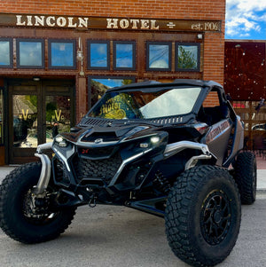 Can-Am Maverick R Vented Glass Windshield - Dunes 2 Dezert SXS