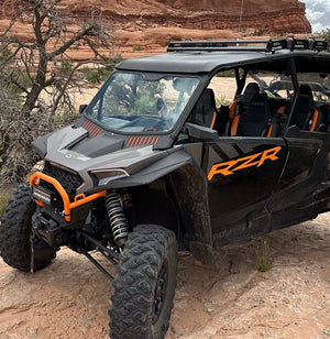 Polaris RZR XP/XP S (2024+) Vented Glass Windshield - Dunes 2 Dezert SXS