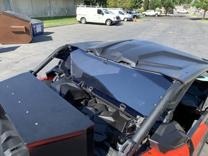 Tinted rear polycarbonate window for Can-Am Maverick X3 with lower panel and quick straps