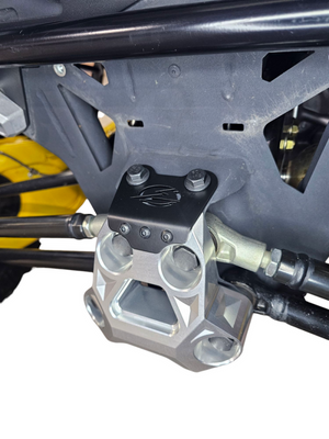 Elektric Off Road clear anodized billet radius rod plate with tow hook for Can-Am Maverick R - product photo 2