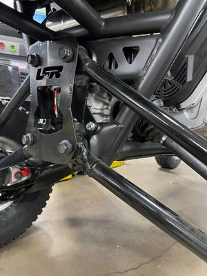Polaris PRO R Boxed Radius Rod Plate - Dunes 2 Dezert SXS