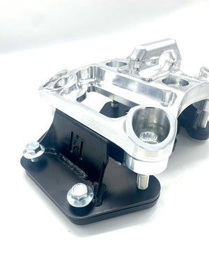 LM UTV Can-Am Maverick X3 Rear Bulkhead Kit fitted to the chassis
