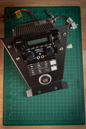 SFM M1/G1 Radio Mount with SwitchPros – Can-Am X3 - Dunes 2 Dezert SXS