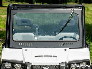 SuperATV Bobcat UV34 Glass Windshield, detail view