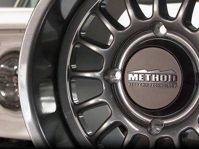 Method 411 Bead Grip UTV Wheel | Gloss Titanium - Dunes 2 Dezert SXS