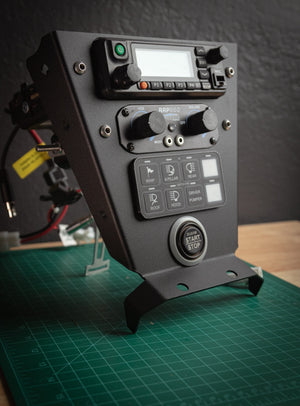 SFM Rugged Radio & SwitchPros Mount – Can-Am X3 (2017–2022) - Dunes 2 Dezert SXS