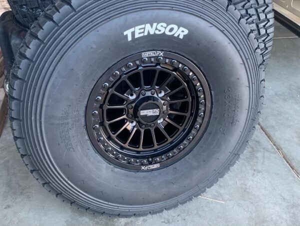 MetalFX Delta Beadlocks Matte Black with Tensor DS 33" tires