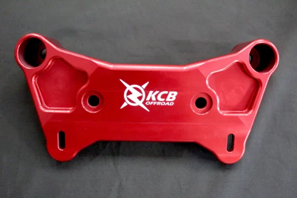 KCB CanAm Shock Tower Brace red