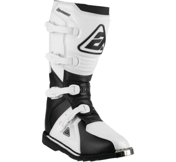 AR1 Race Boots